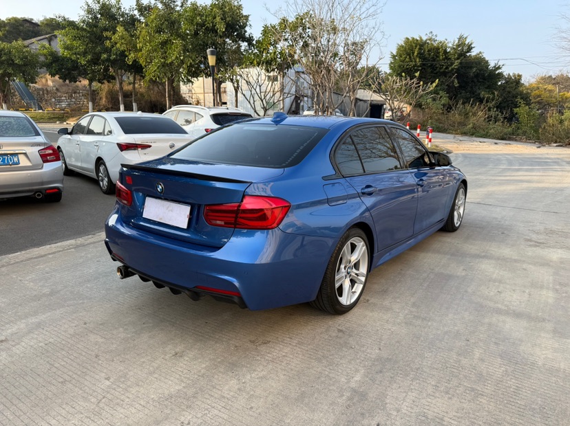 BMW 3 Series 2018 #4 BMW 3 Series 2018 car image #4