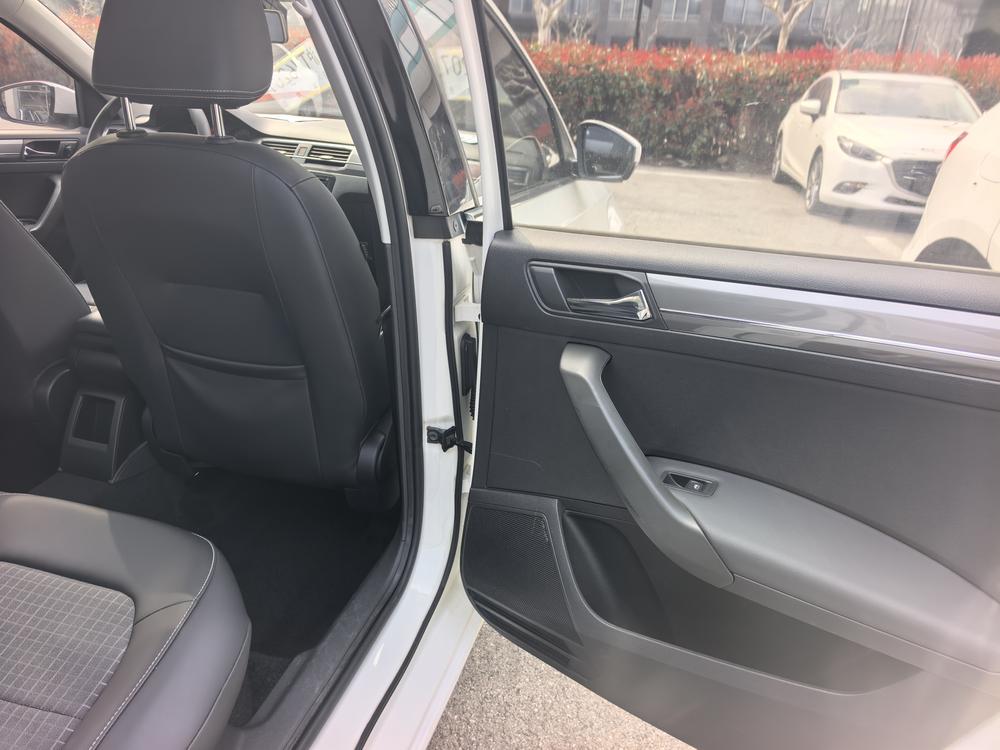 Volkswagen Santana 2018 car image #17