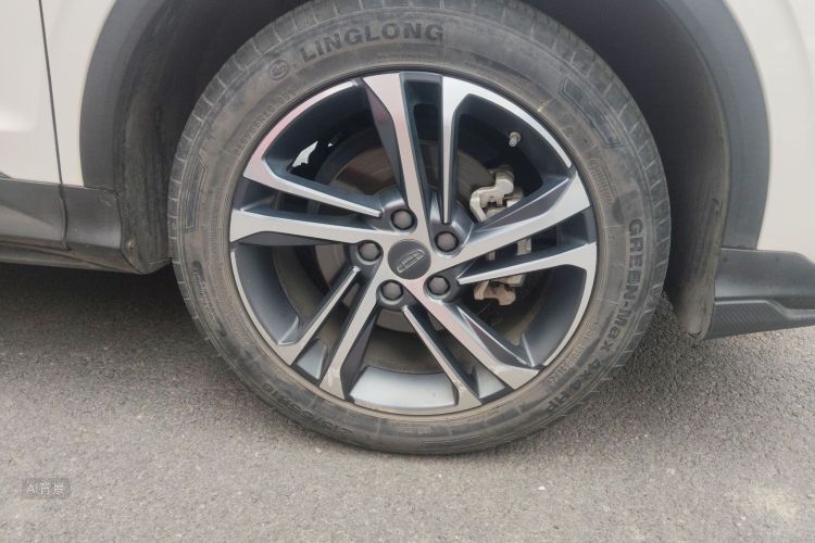 GEELY Coolray 2022 immagine di auto #9