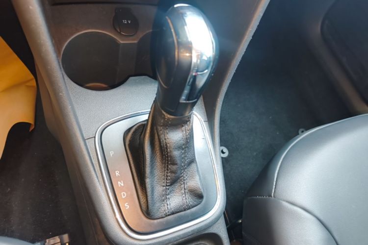 Volkswagen Polo 2016 #18 Volkswagen Polo 2016 car image #18
