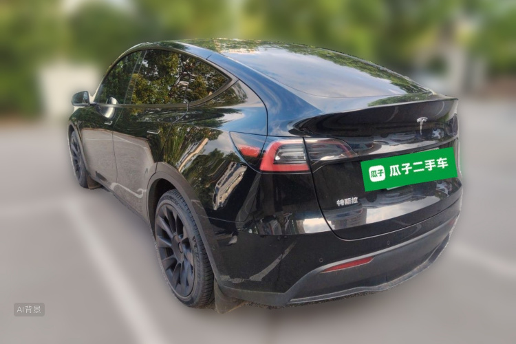 Tesla Model Y 2023 #5 Tesla Model Y 2023 car image #5