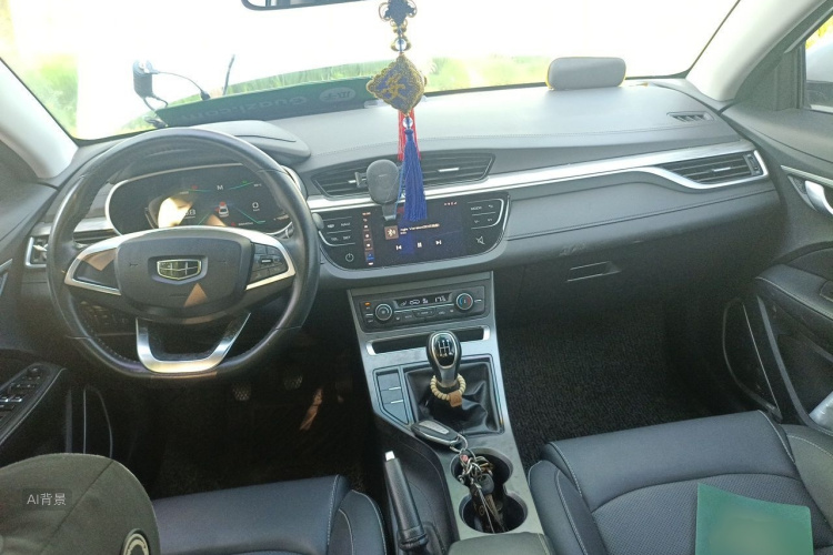 GEELY Emgrand 2019 car image #11