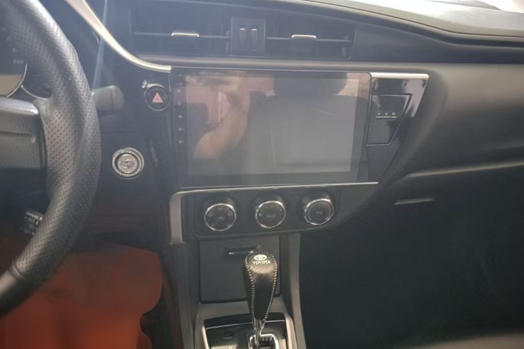 Toyota Corolla 2018 #12 Toyota Corolla 2018 car image #12