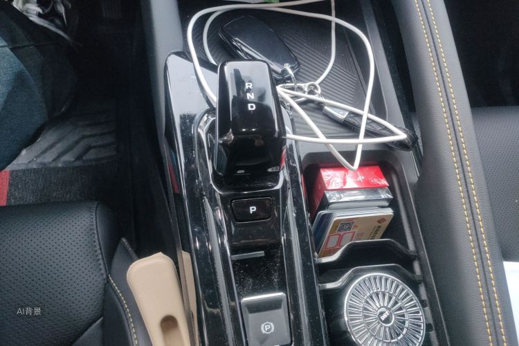 GEELY Coolray 2025 immagine di auto #16