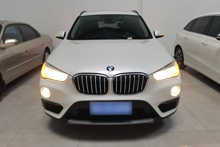 BMW X1 2018 #3 BMW X1 2018 car image #3