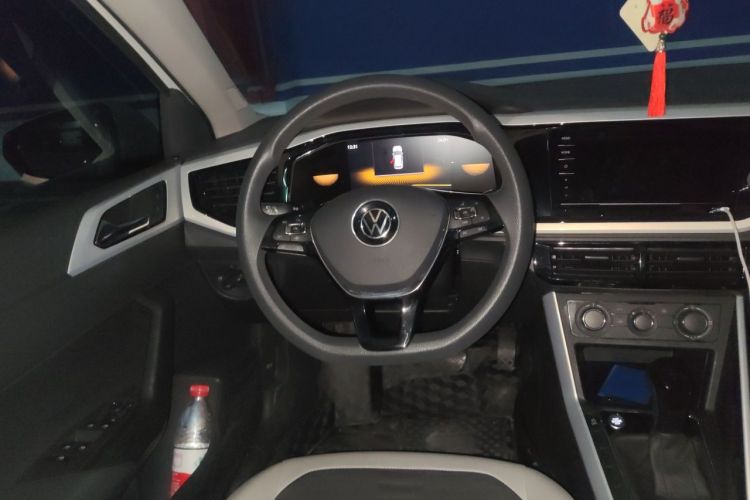 Volkswagen Polo 2024 car image #15