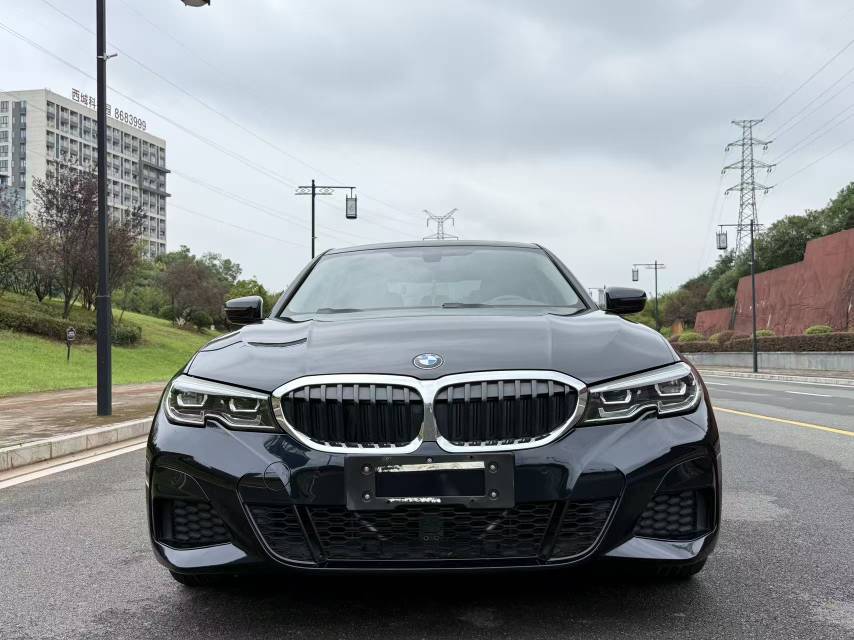 BMW 3 Series 2021 car image #2