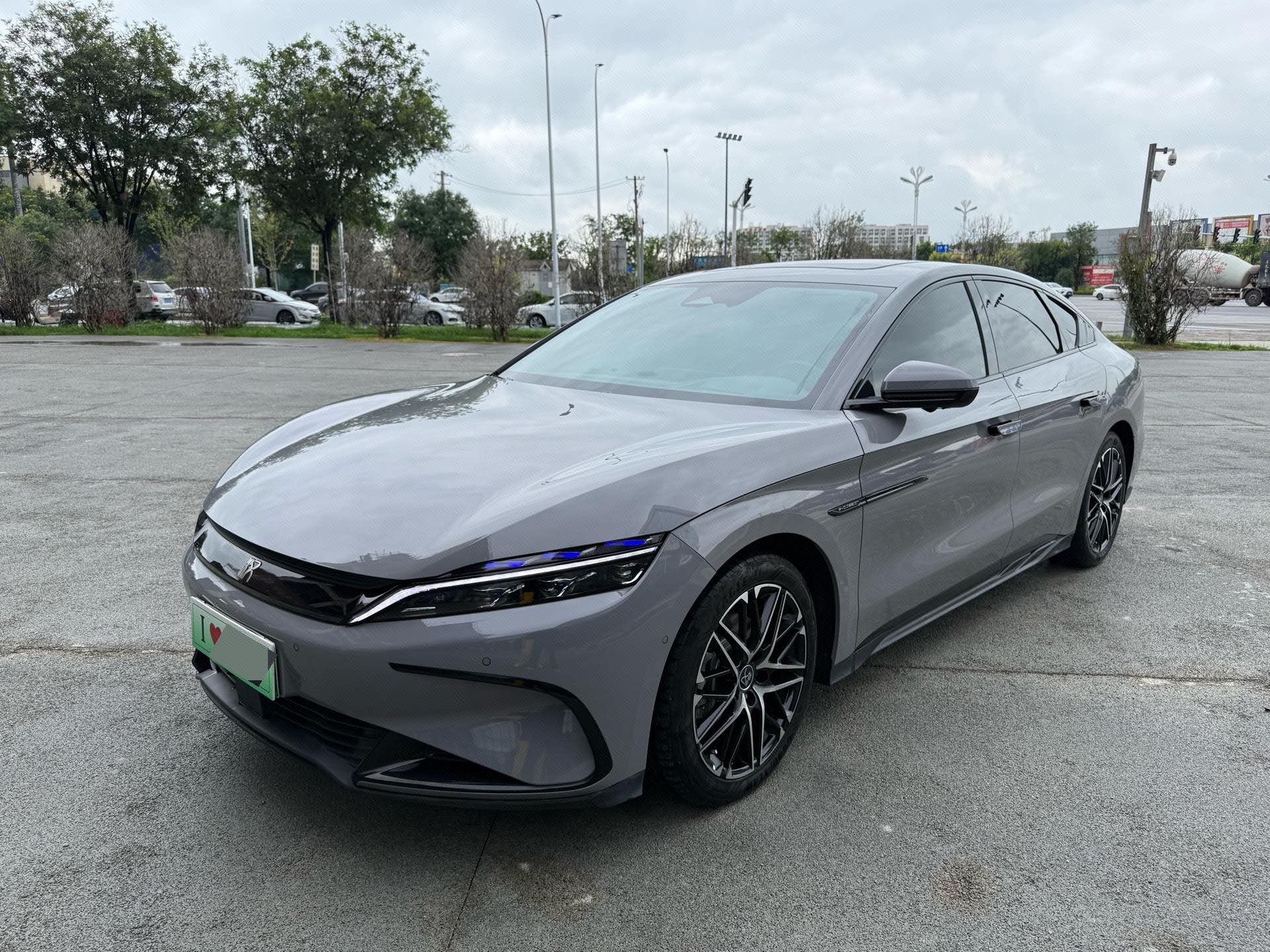 BYD Han 2025 car image 