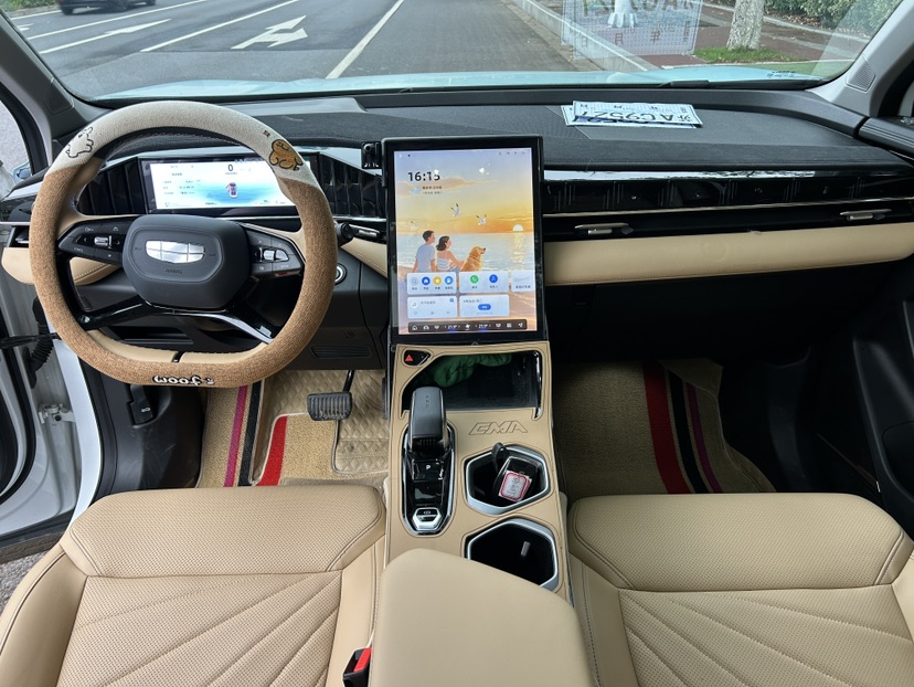 GEELY Boyue L 2024 car image #8