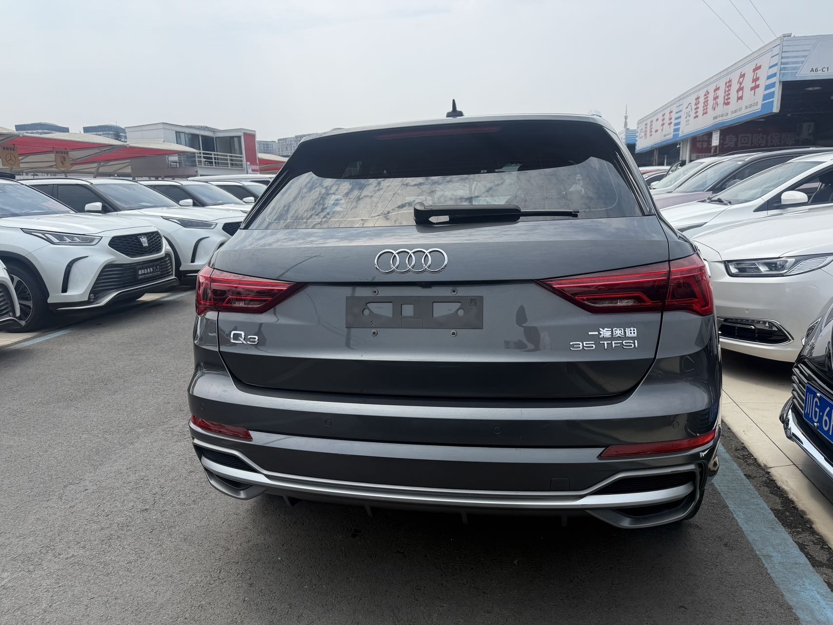 Audi Q3 2021 car image #8