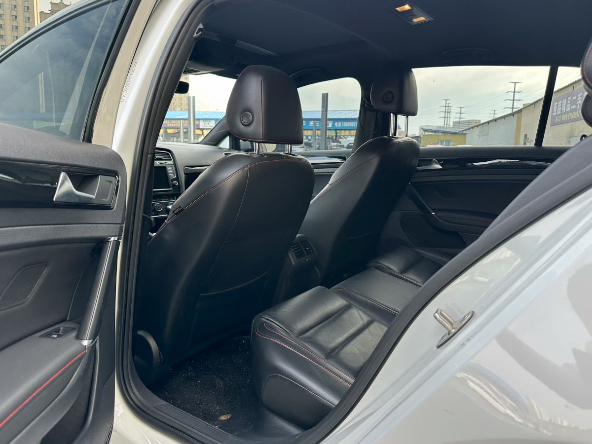 Volkswagen GolfGTI 2018 #6 Volkswagen GolfGTI 2018 car image #6
