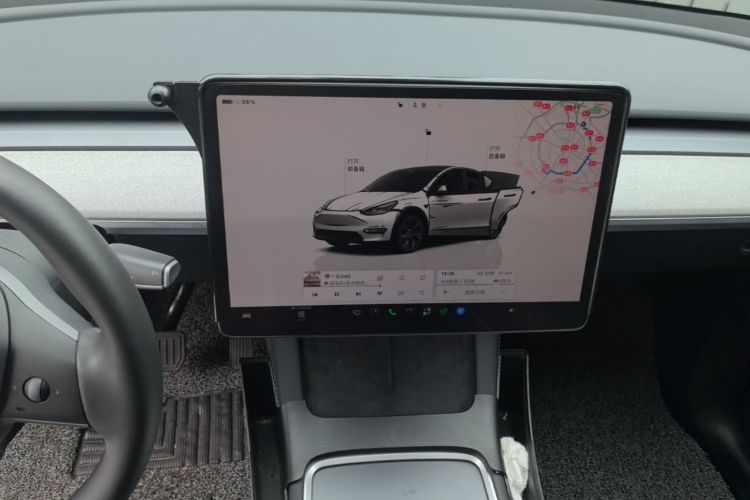 Tesla Model Y 2023 #13 Tesla Model Y 2023 car image #13