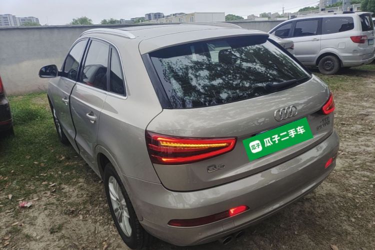 Audi Q3 2015 car image #5