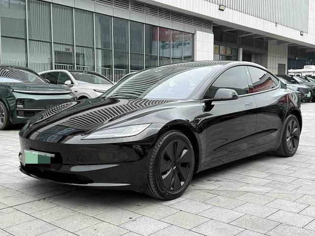 Tesla Model 3 2026 #11 Tesla Model 3 2026 car image #11