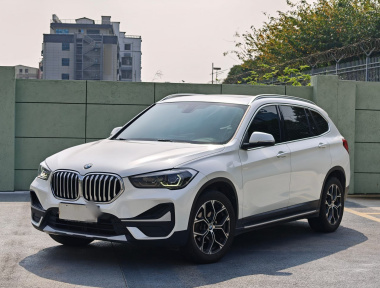 BMW X1 2022 BMW X1 2022 car image