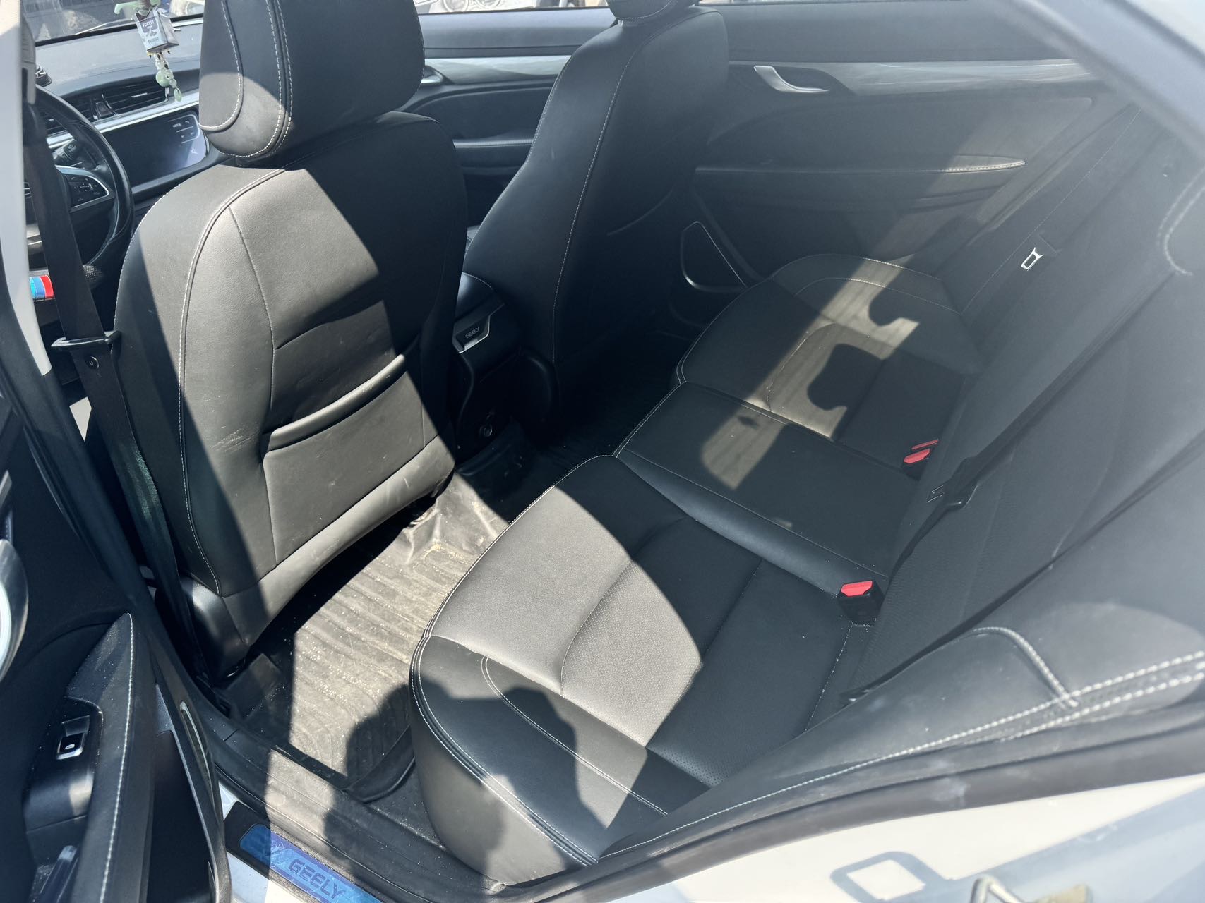 GEELY Emgrand 2020 #2 GEELY Emgrand 2020 car image #2