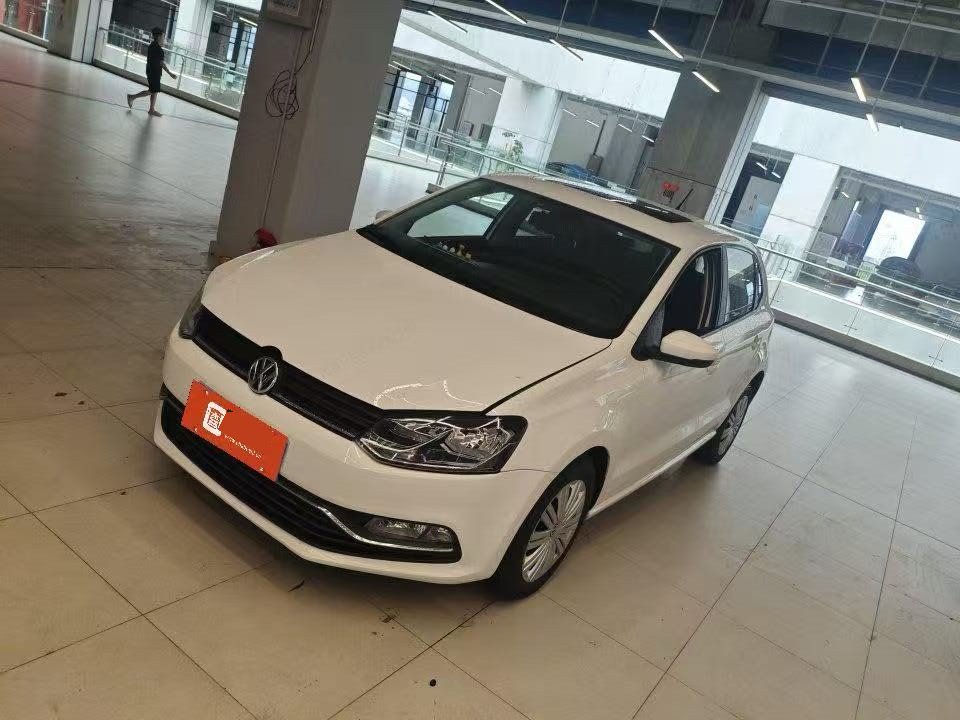 Volkswagen Polo 2019 immagine di auto 