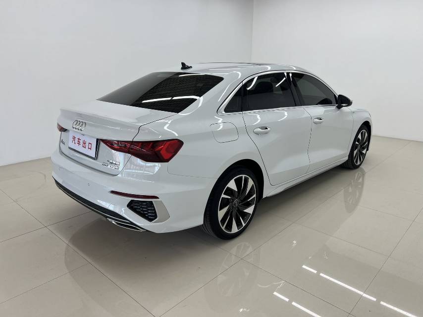 Audi A3 2023 immagine di auto #4