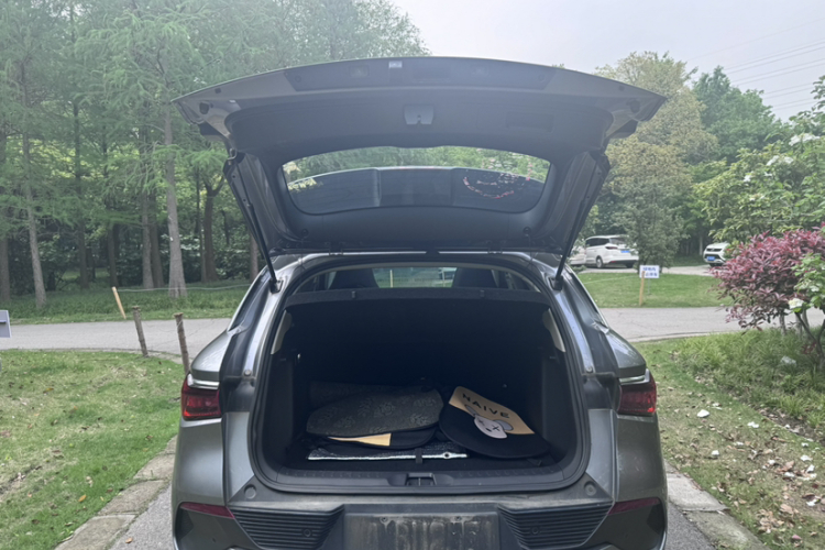 BYD Yuan Plus 2023 изображение автомобиля #24