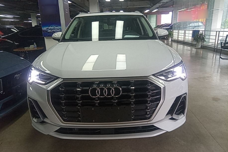 Audi Q3 2021 #3 Audi Q3 2021 car image #3
