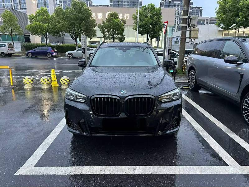 BMW X3 2022 #2 BMW X3 2022 car image #2