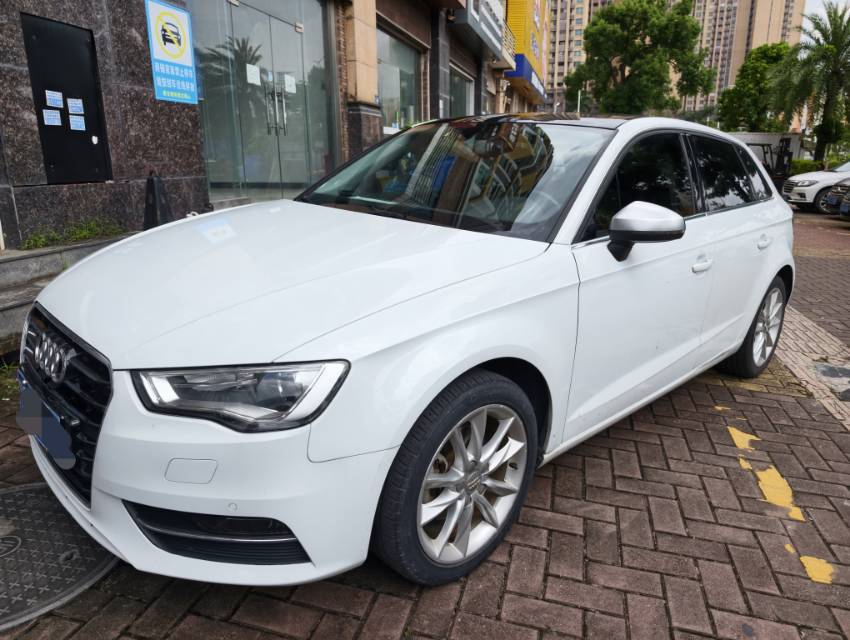 Audi A3 2015 car image #2