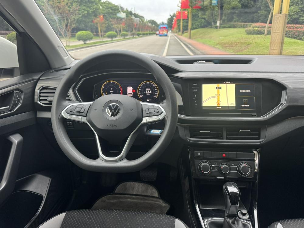 Volkswagen Tacqua 2020 #9 Volkswagen Tacqua 2020 صورة سيارة #9