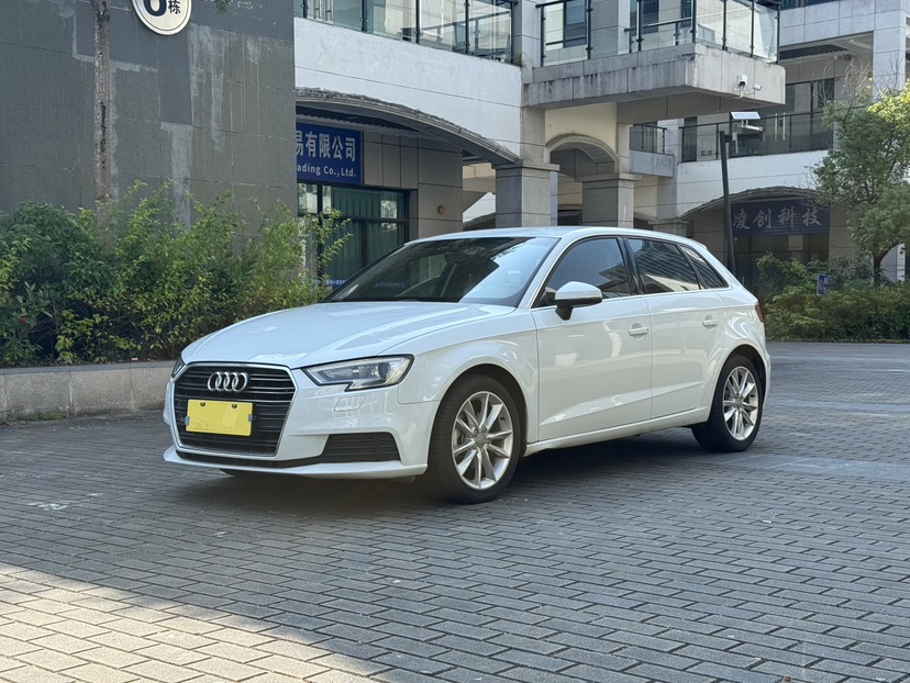 Audi A3 2017 car image 