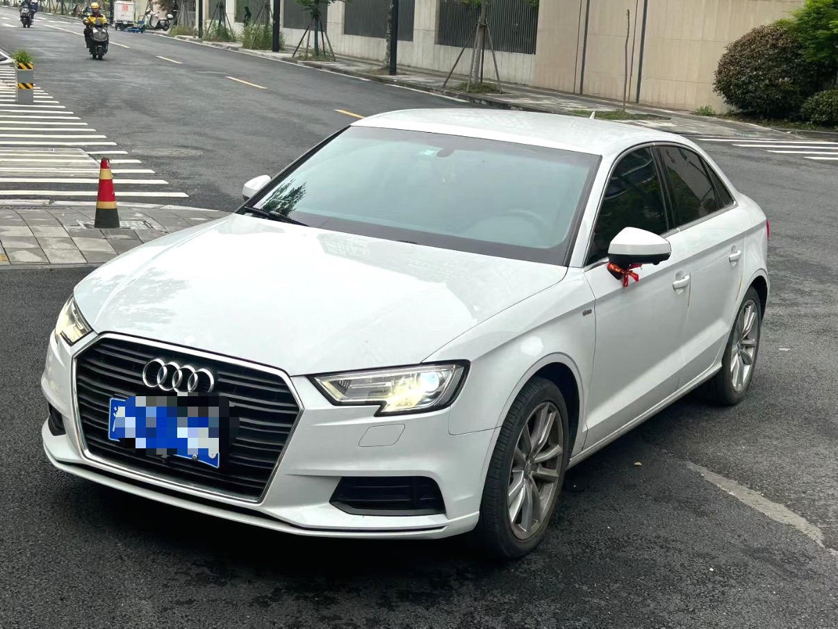 2019 2019 car image