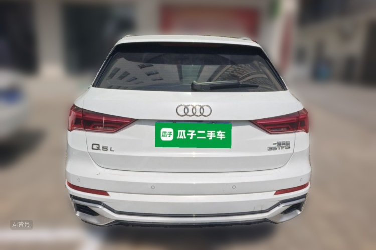 Audi Q3 2024 car image #6