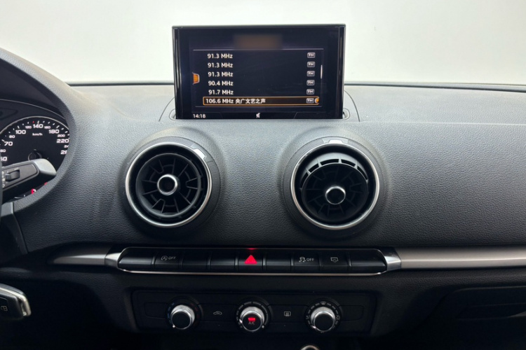 Audi A3 2019 #15 Audi A3 2019 car image #15