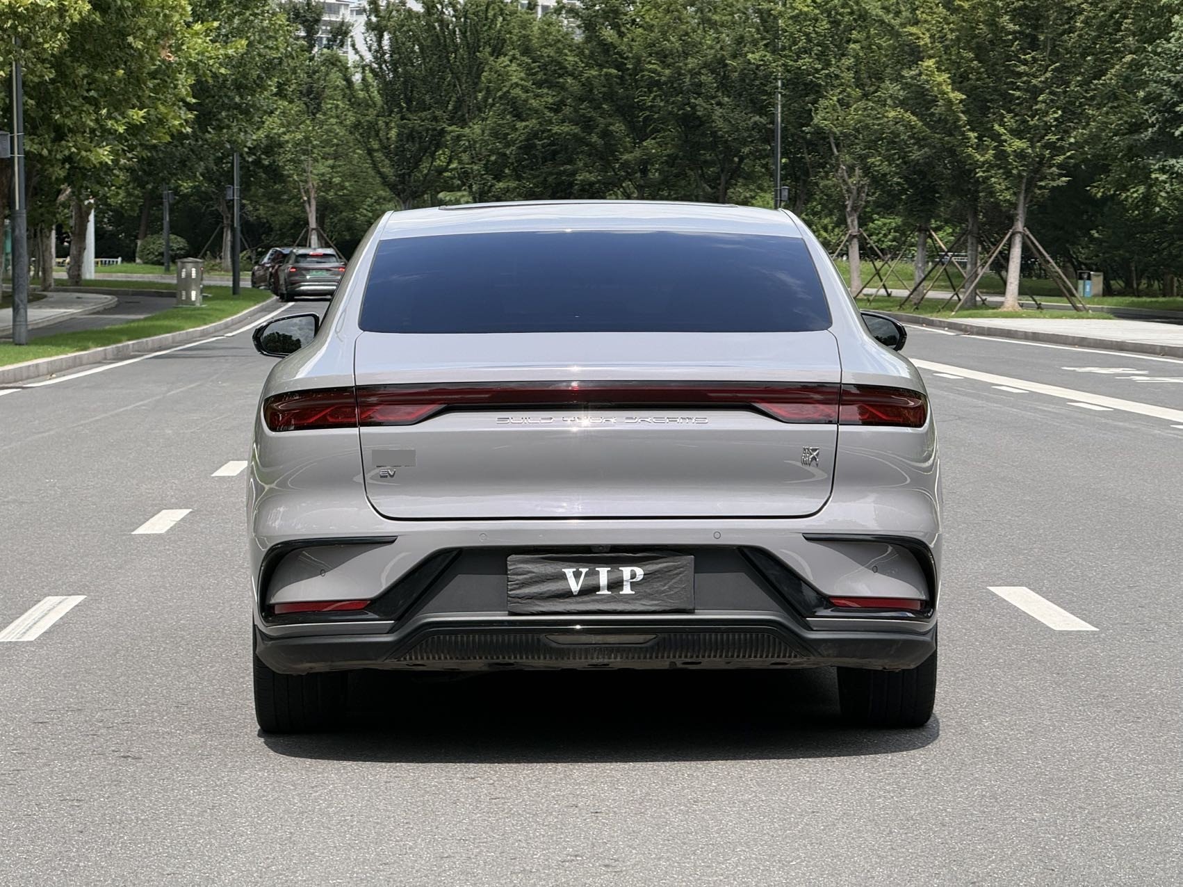 BYD Han 2025 #8 BYD Han 2025 car image #8