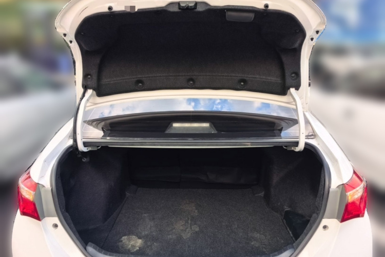 Toyota Corolla 2018 #21 Toyota Corolla 2018 car image #21