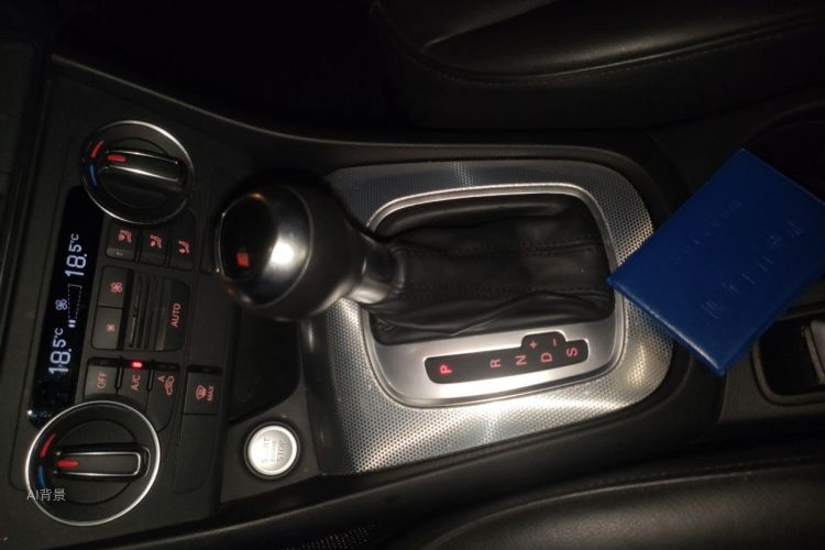 Audi Q3 2017 #16 Audi Q3 2017 car image #16