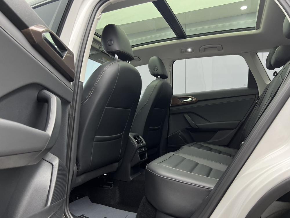 Volkswagen Tharu 2022 car image #21