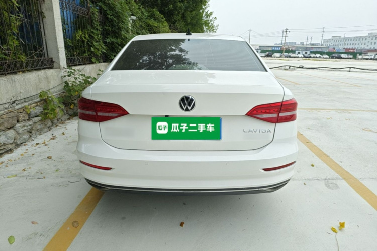 Volkswagen Lavida 2020 car image #6