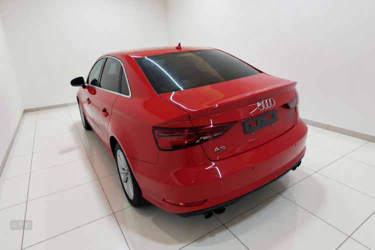 Audi A3 2018 car image #5