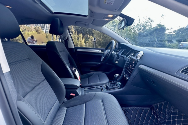 Volkswagen Golf 2019 #12 Volkswagen Golf 2019 car image #12