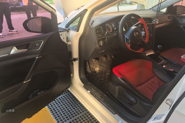 Volkswagen Golf 2017 car image #18
