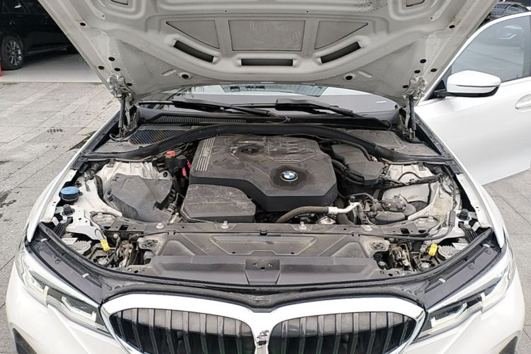 BMW 3 Series 2022 #22 BMW 3 Series 2022 car image #22