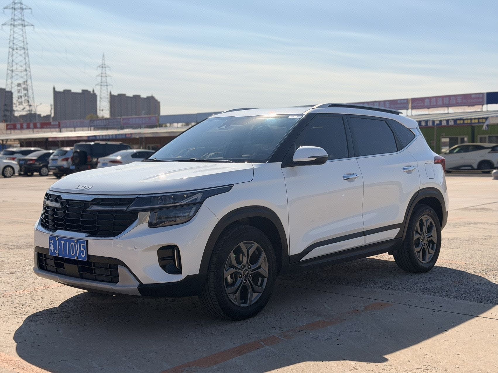 Kia Seltos 2023 Kia Seltos 2023 car image