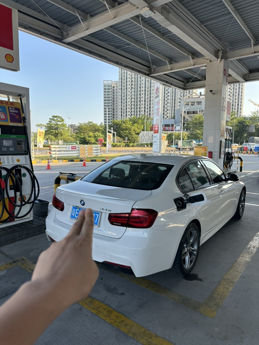 BMW 3 Series 2018 #5 BMW 3 Series 2018 immagine di auto #5