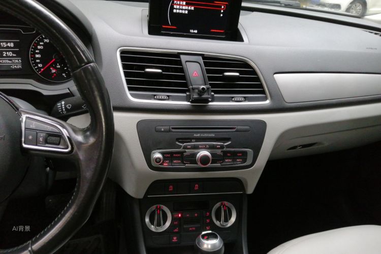 Audi Q3 2014 car image #15