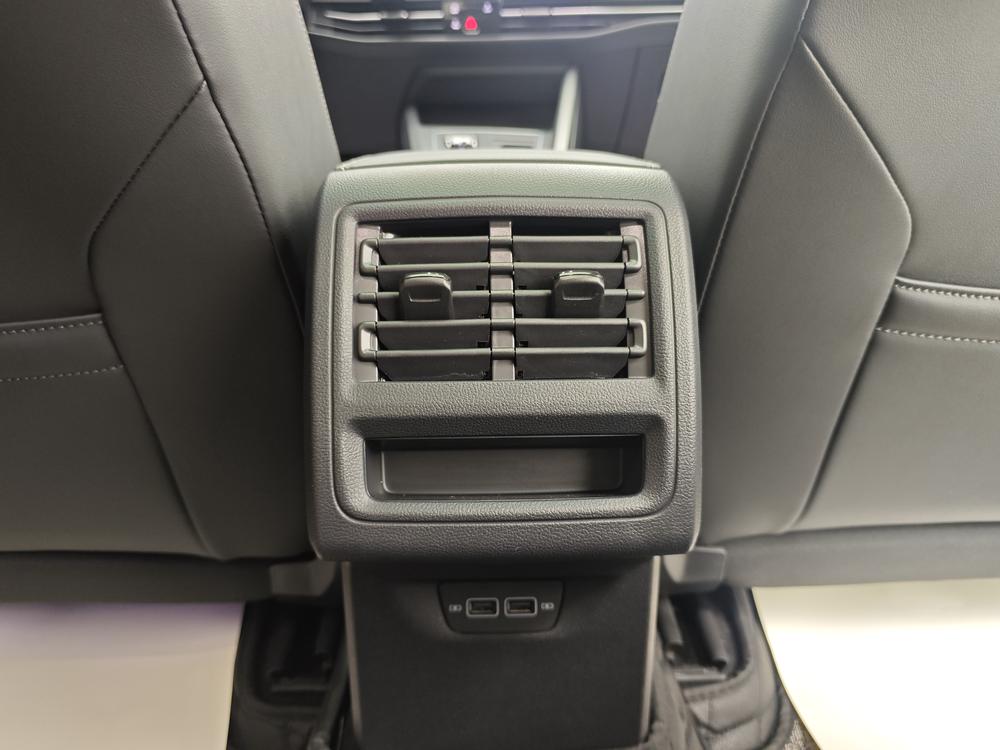 Volkswagen Golf 2021 #14 Volkswagen Golf 2021 car image #14