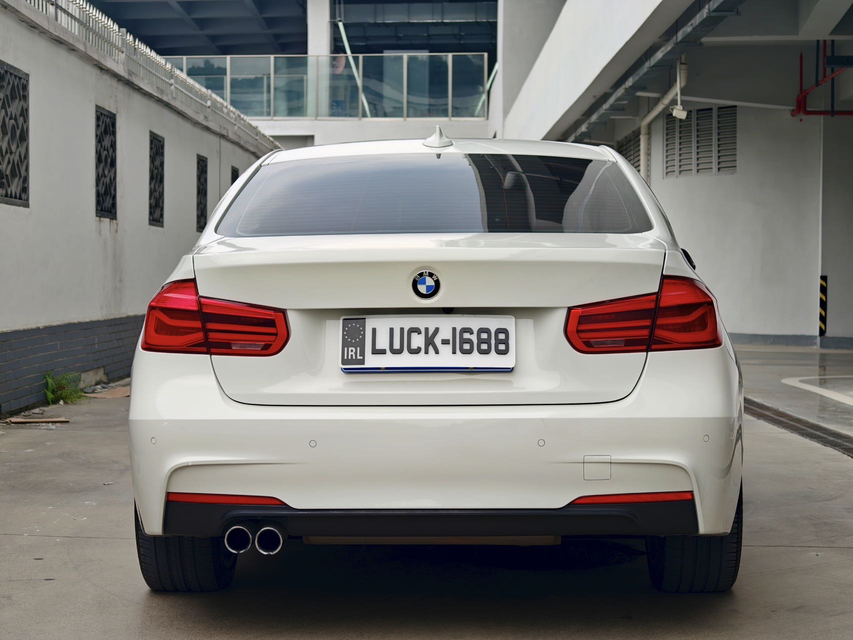 BMW 3 Series 2019 #9 BMW 3 Series 2019 car image #9