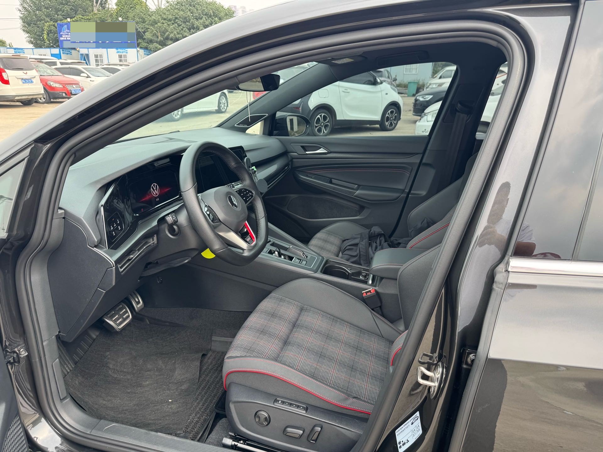 Volkswagen GolfGTI 2023 #3 Volkswagen GolfGTI 2023 صورة سيارة #3