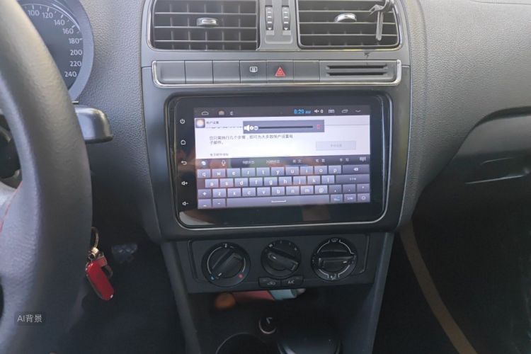 Volkswagen Polo 2015 car image #15