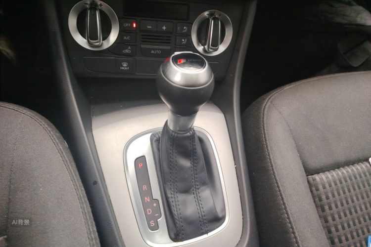 Audi Q3 2016 #16 Audi Q3 2016 car image #16