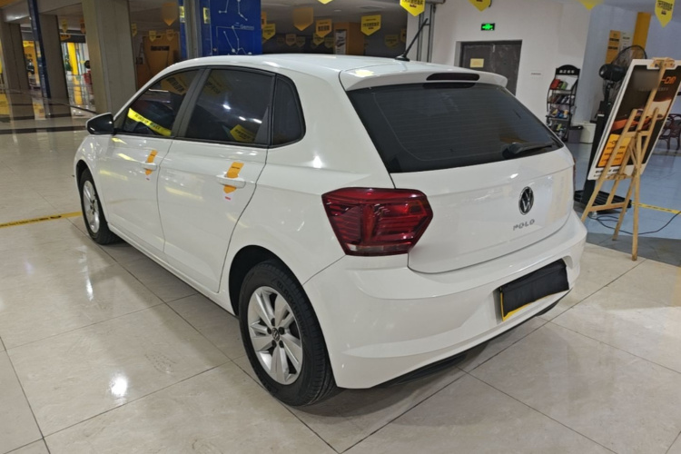 Volkswagen Polo 2022 car image #5