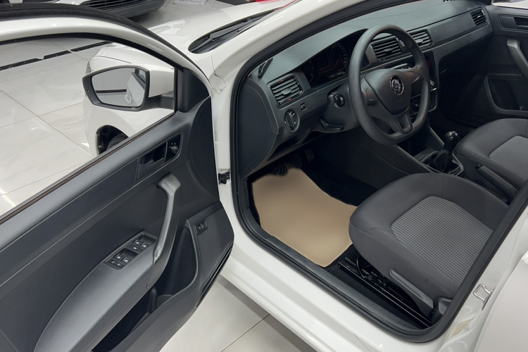 Volkswagen Santana 2018 #9 Volkswagen Santana 2018 car image #9